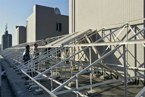 山西太陽能熱水器安裝及樂峰科技太陽能發(fā)電技術(shù)服務(wù)全解析